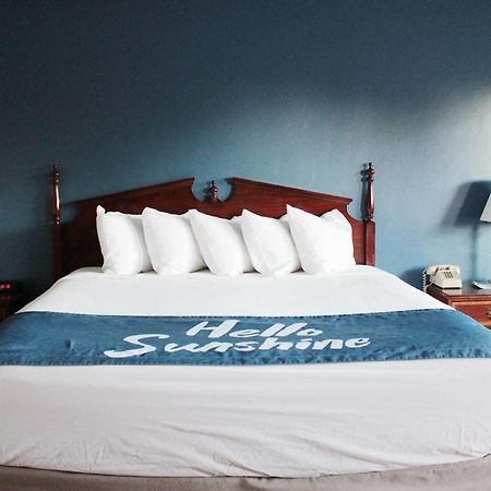Days Inn By Wyndham Show Low Kültér fotó